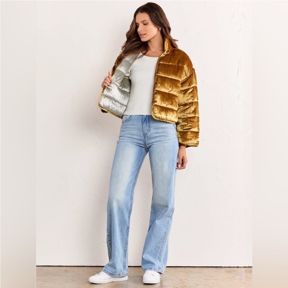 Like-new STOOSH reversible gold and silver jacket - Picture 11 of 11